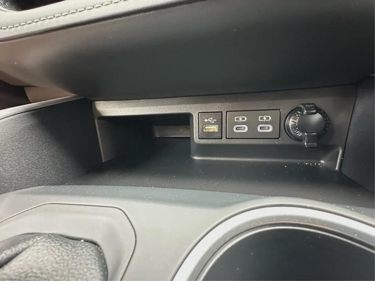 2026 Toyota Highlander HYBRID XLE Photo
