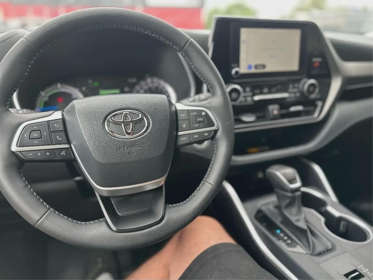 2026 Toyota Highlander HYBRID XLE Photo