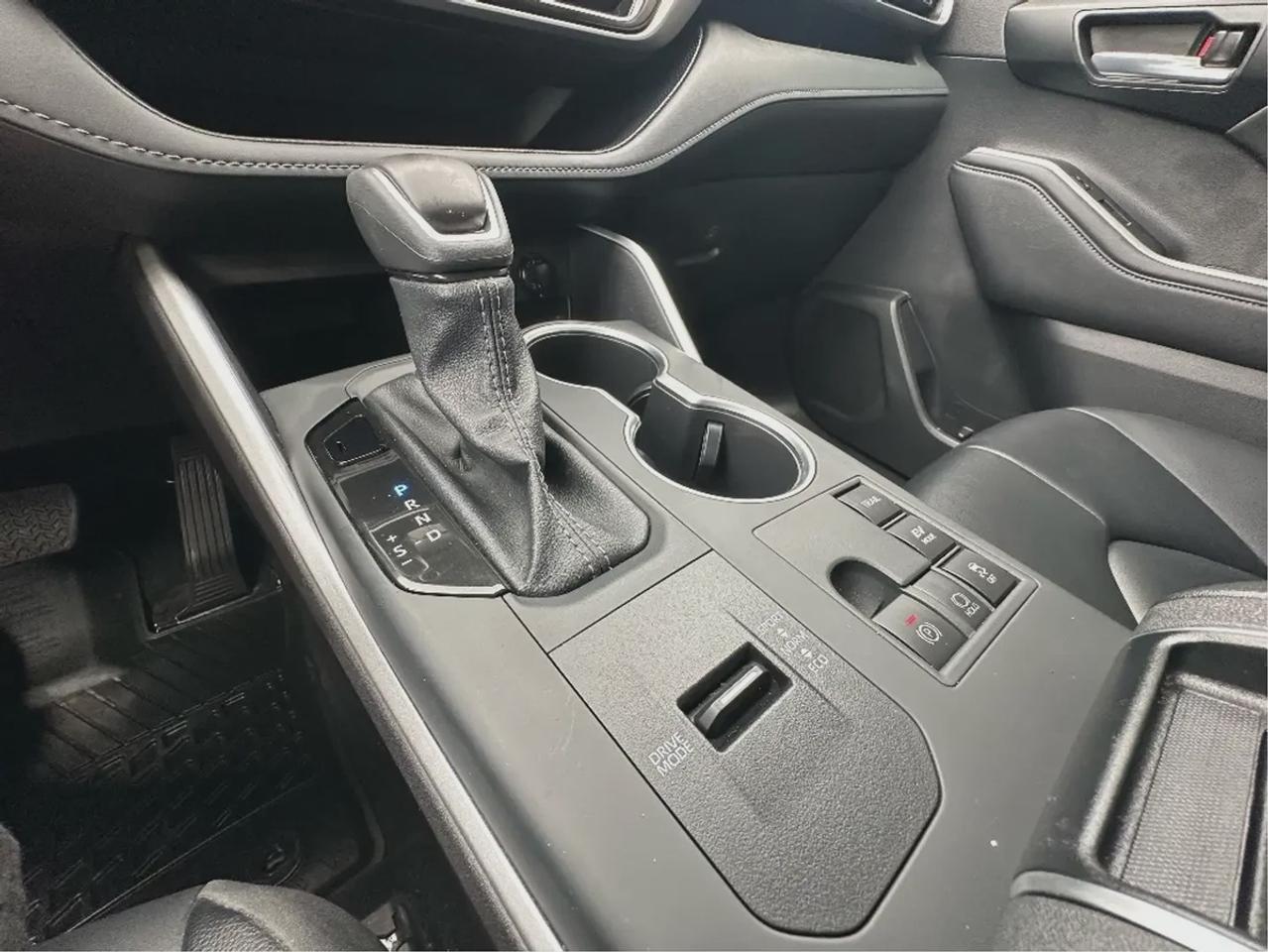 2026 Toyota Highlander HYBRID XLE Photo