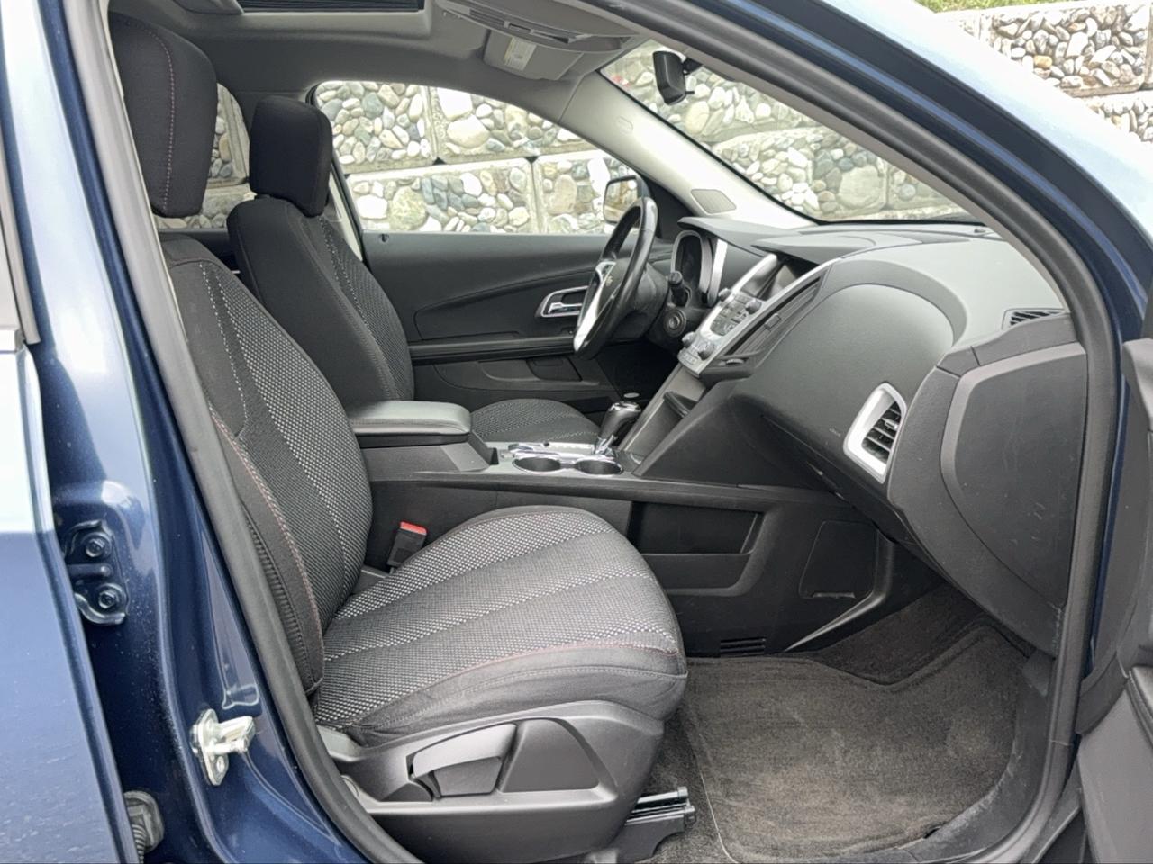 2017 Chevrolet Equinox LT Photo