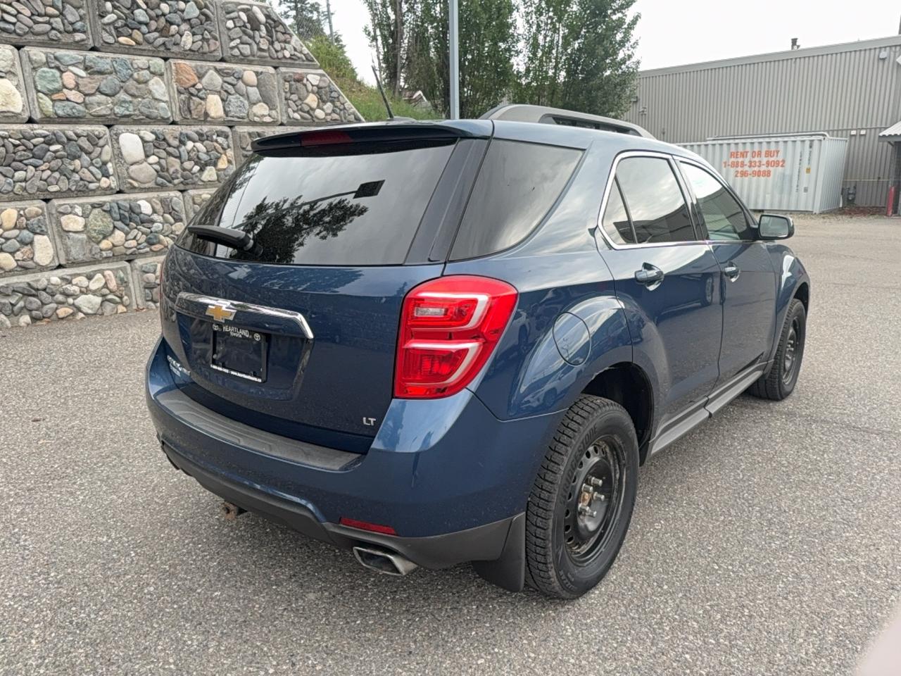 2017 Chevrolet Equinox LT Photo