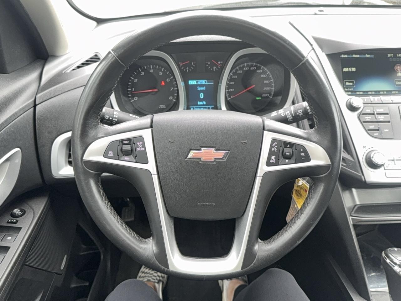 2017 Chevrolet Equinox LT Photo