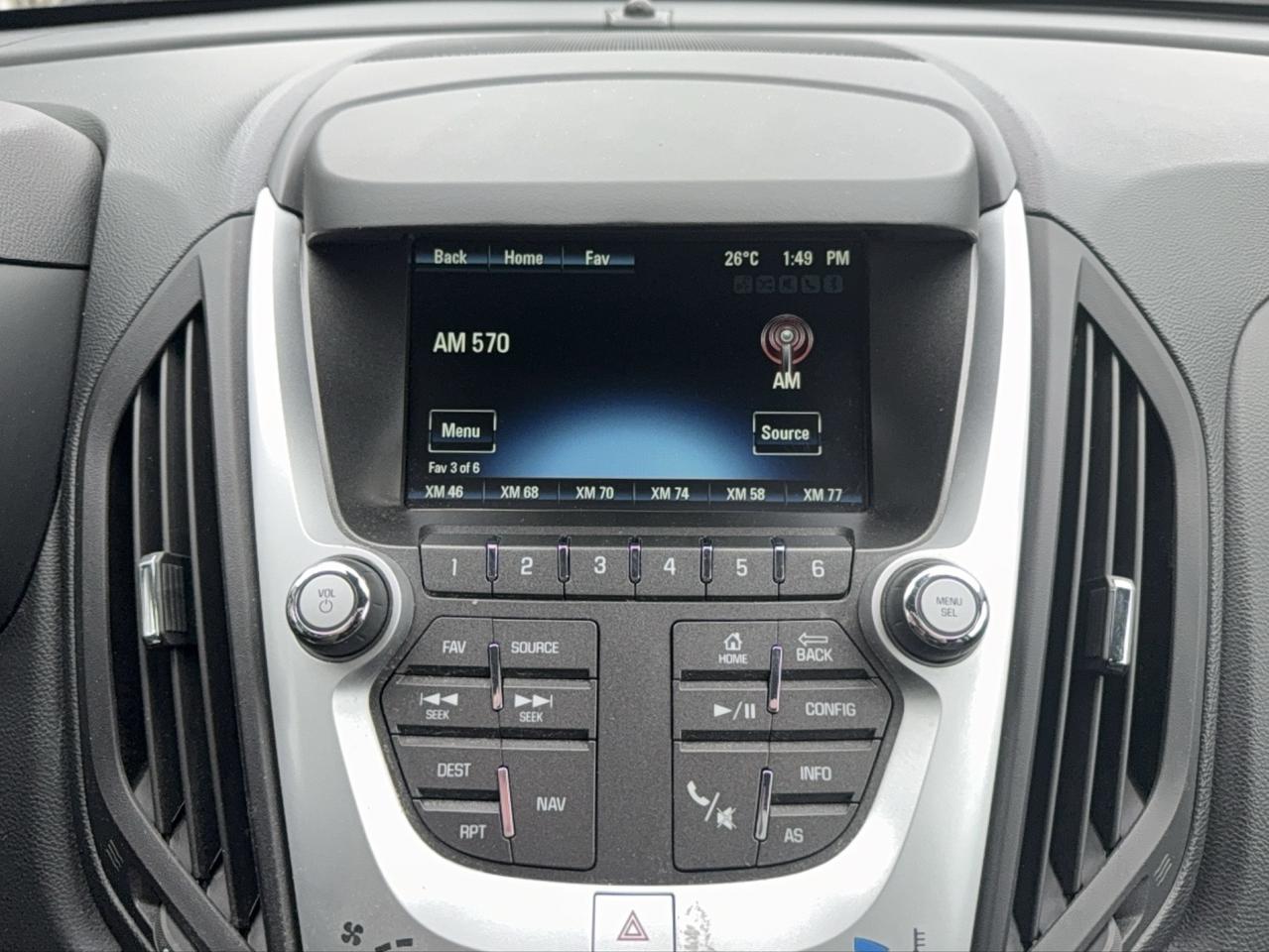 2017 Chevrolet Equinox LT Photo