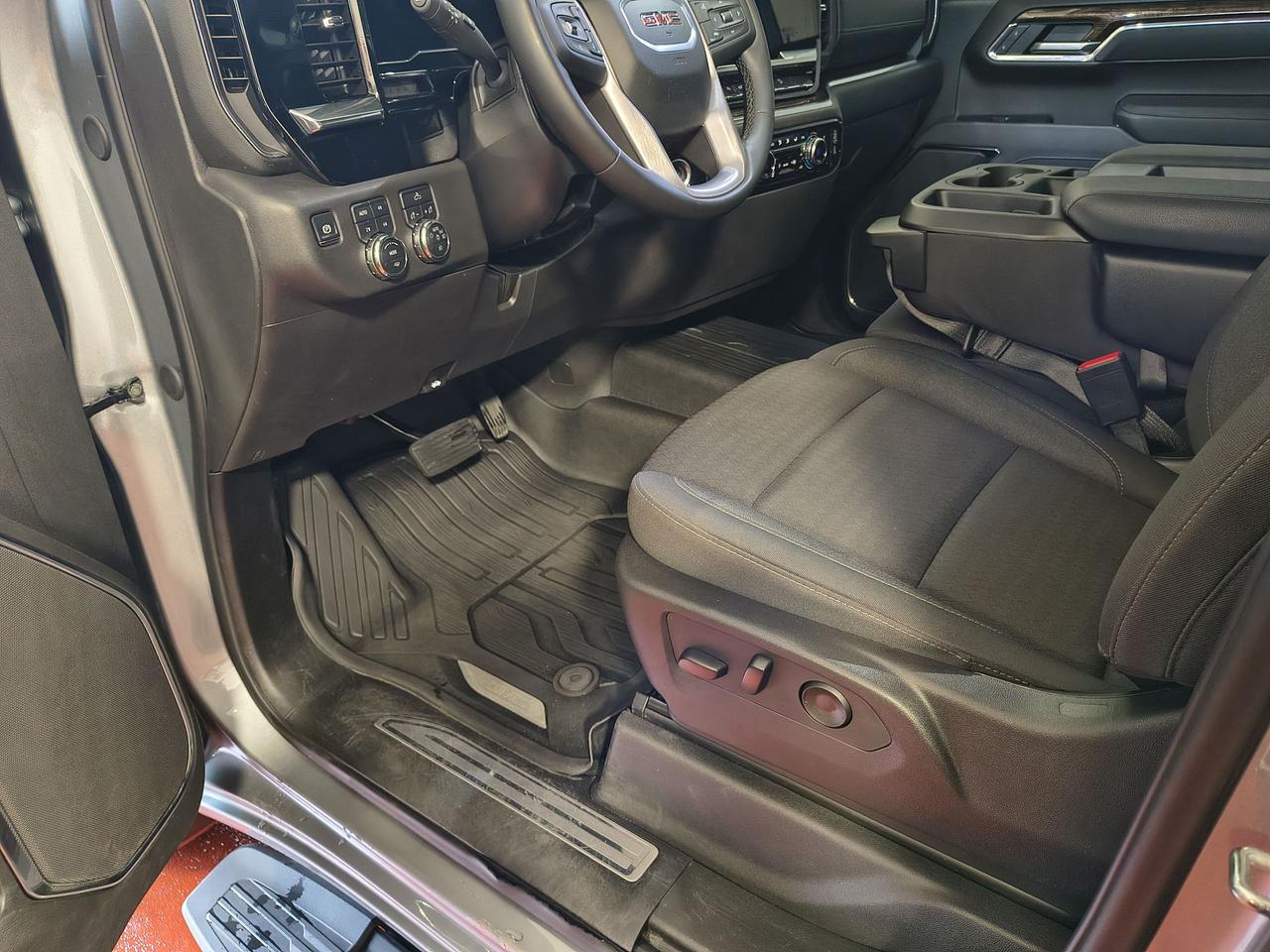 2025 GMC Sierra 1500 ELEVATION Photo