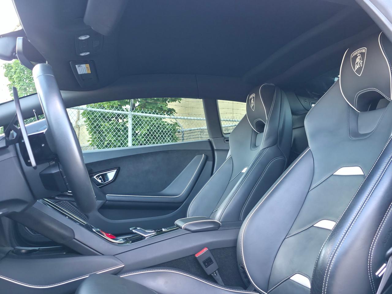 2020 Lamborghini Huracan Evo Coupe *V10 & LOW MILEAGE* Photo