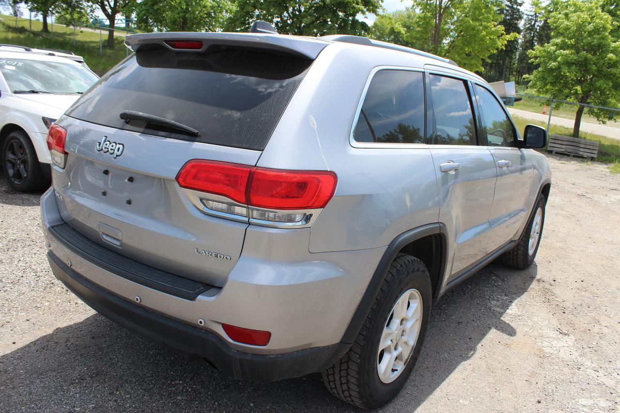 2016 Jeep Grand Cherokee Laredo Photo