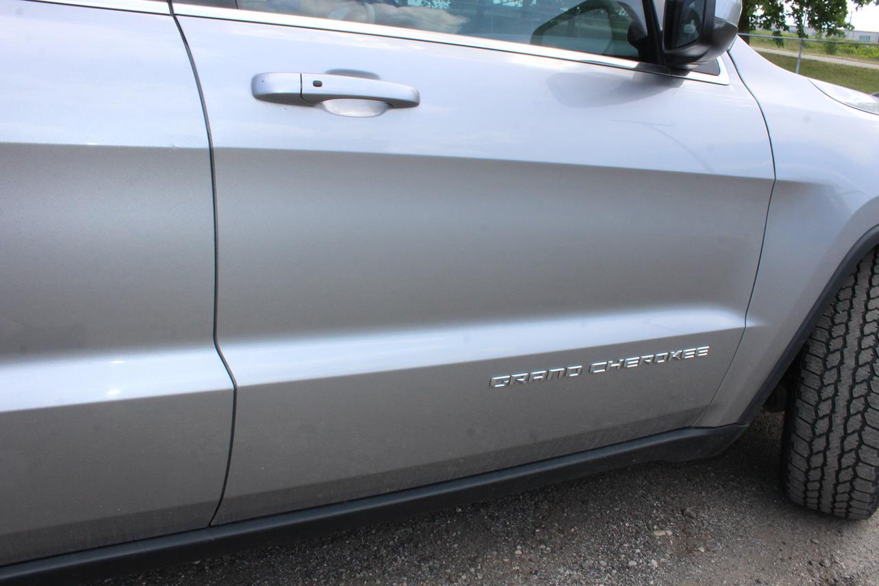 2016 Jeep Grand Cherokee Laredo Photo