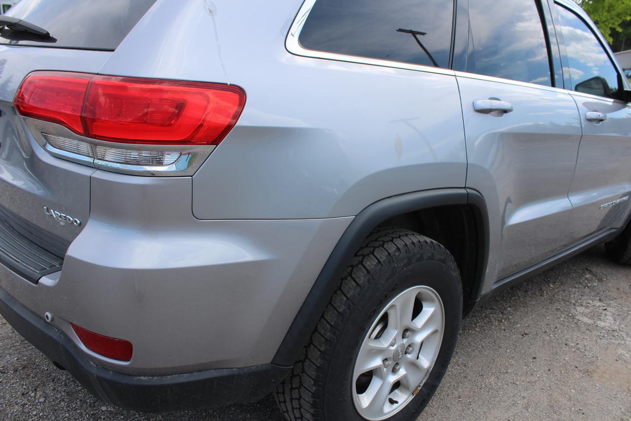 2016 Jeep Grand Cherokee Laredo Photo