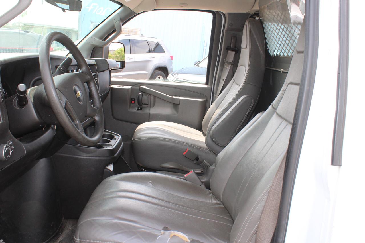 2017 Chevrolet Express Cargo Van  Photo