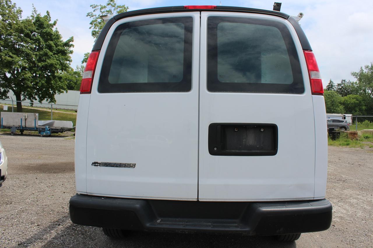 2017 Chevrolet Express Cargo Van  Photo