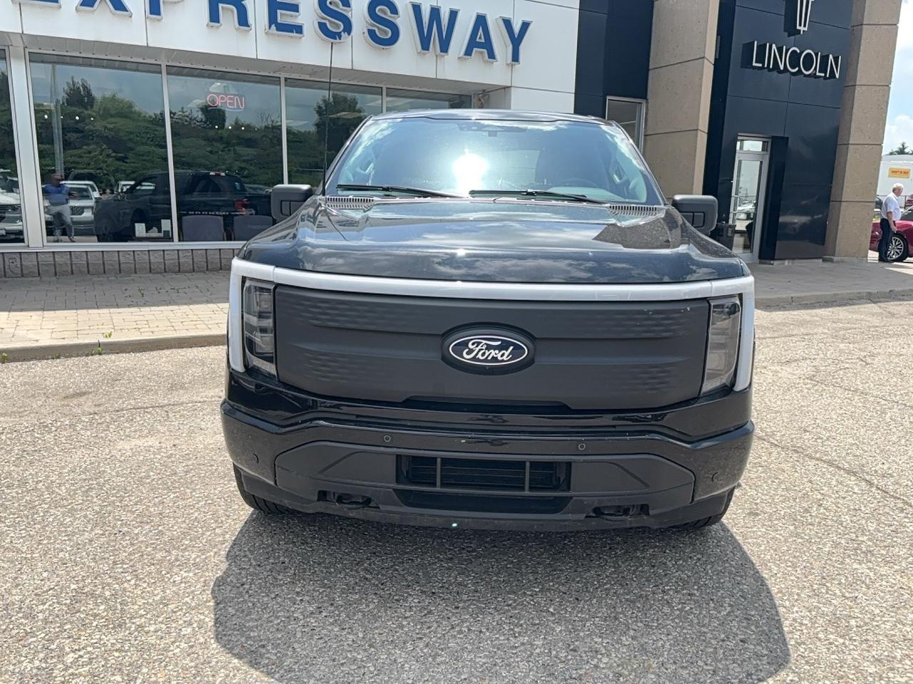 2024 Ford F-150 Lightning EXTENDED RANGE BATTERY! MAX TOW, 9.6KW PRO POWER Photo1