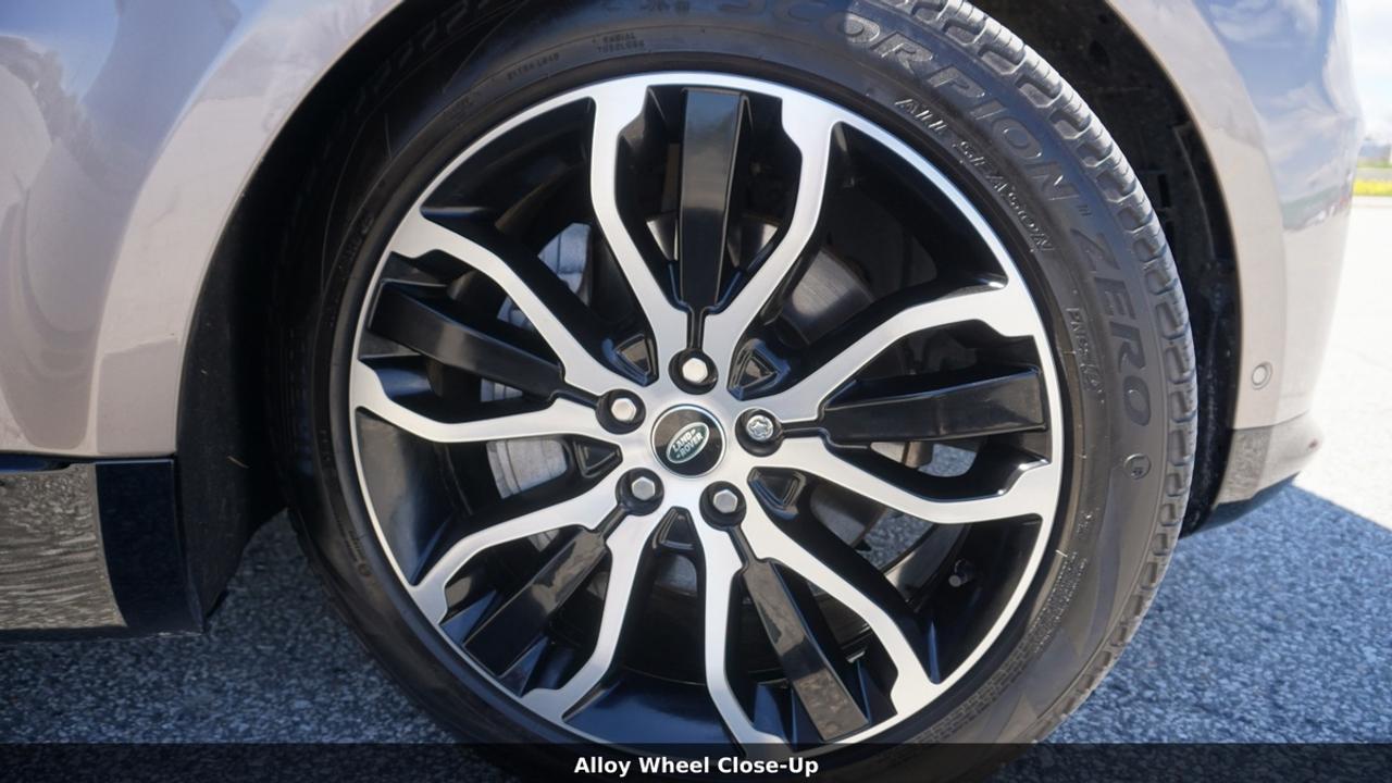2022 Land Rover Range Rover Sport P400e HSE Silver Edition Photo