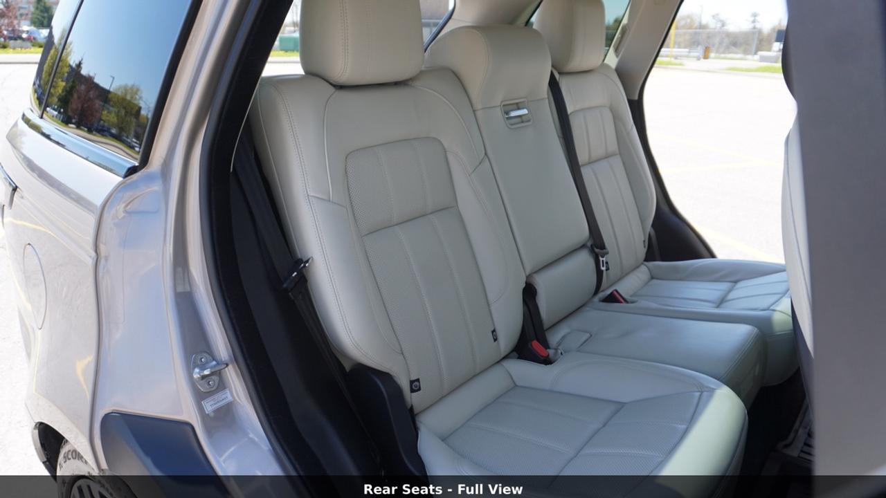 2022 Land Rover Range Rover Sport P400e HSE Silver Edition Photo