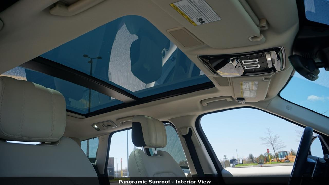2022 Land Rover Range Rover Sport P400e HSE Silver Edition Photo