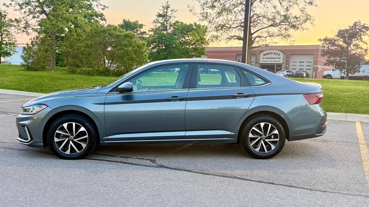 2025 Volkswagen Jetta Trendline Photo