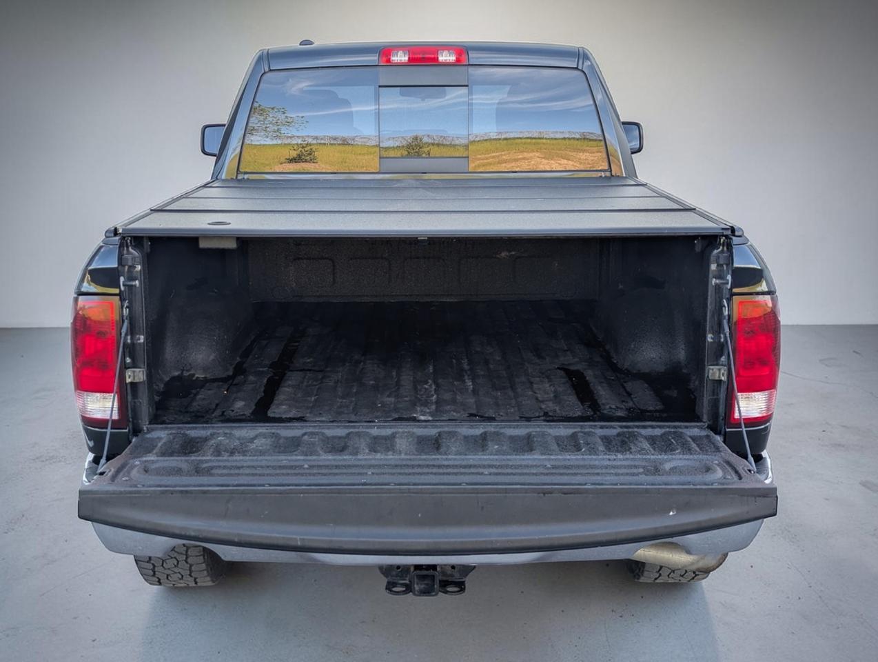 2016 RAM 1500 SLT Photo
