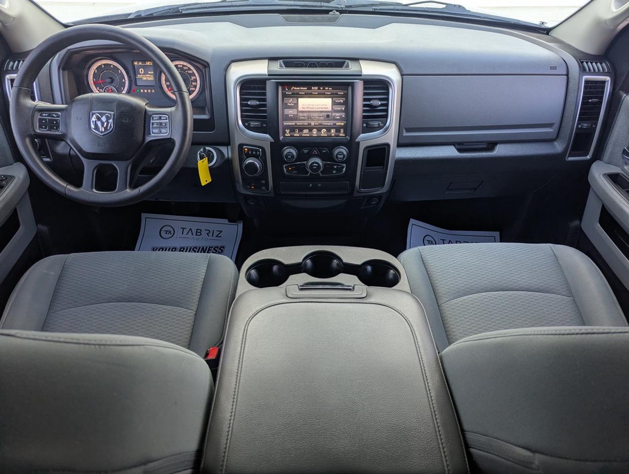 2016 RAM 1500 SLT Photo