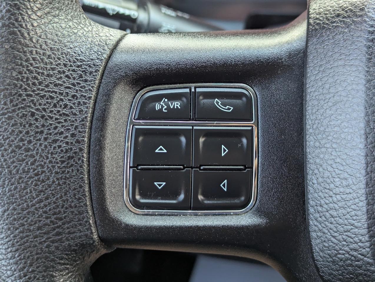 2016 RAM 1500 SLT Photo