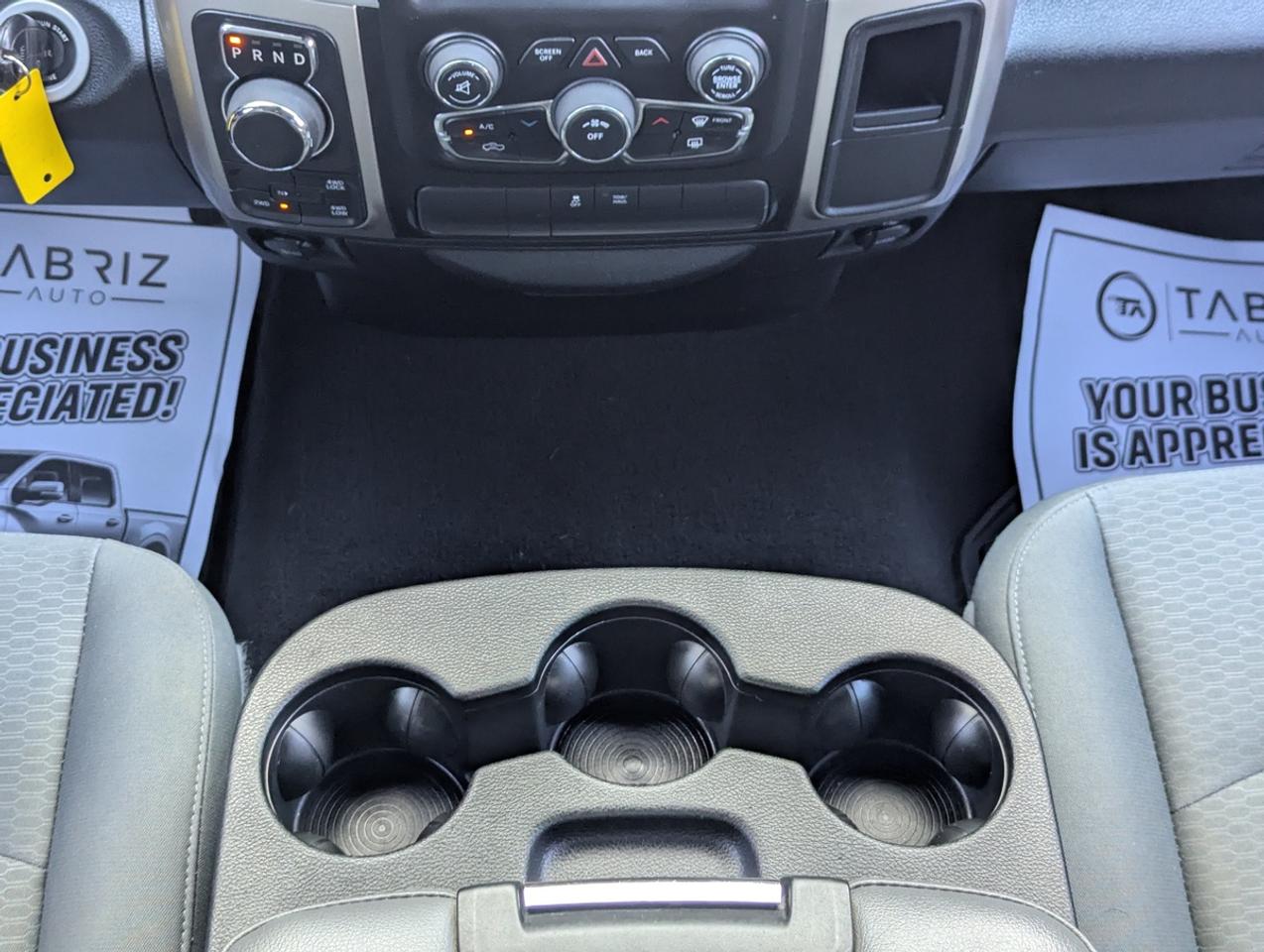 2016 RAM 1500 SLT Photo