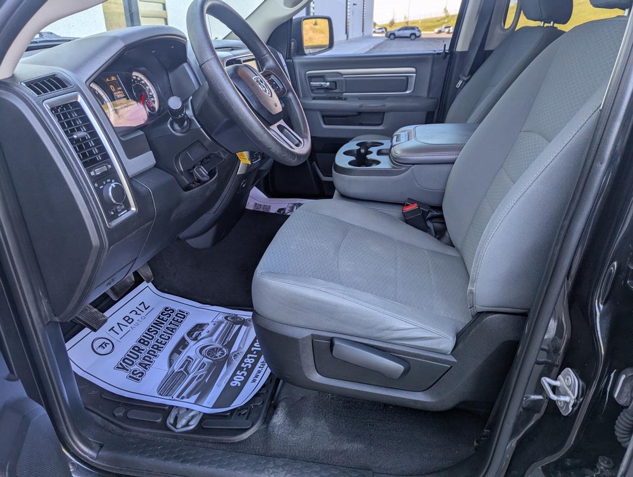 2016 RAM 1500 SLT Photo