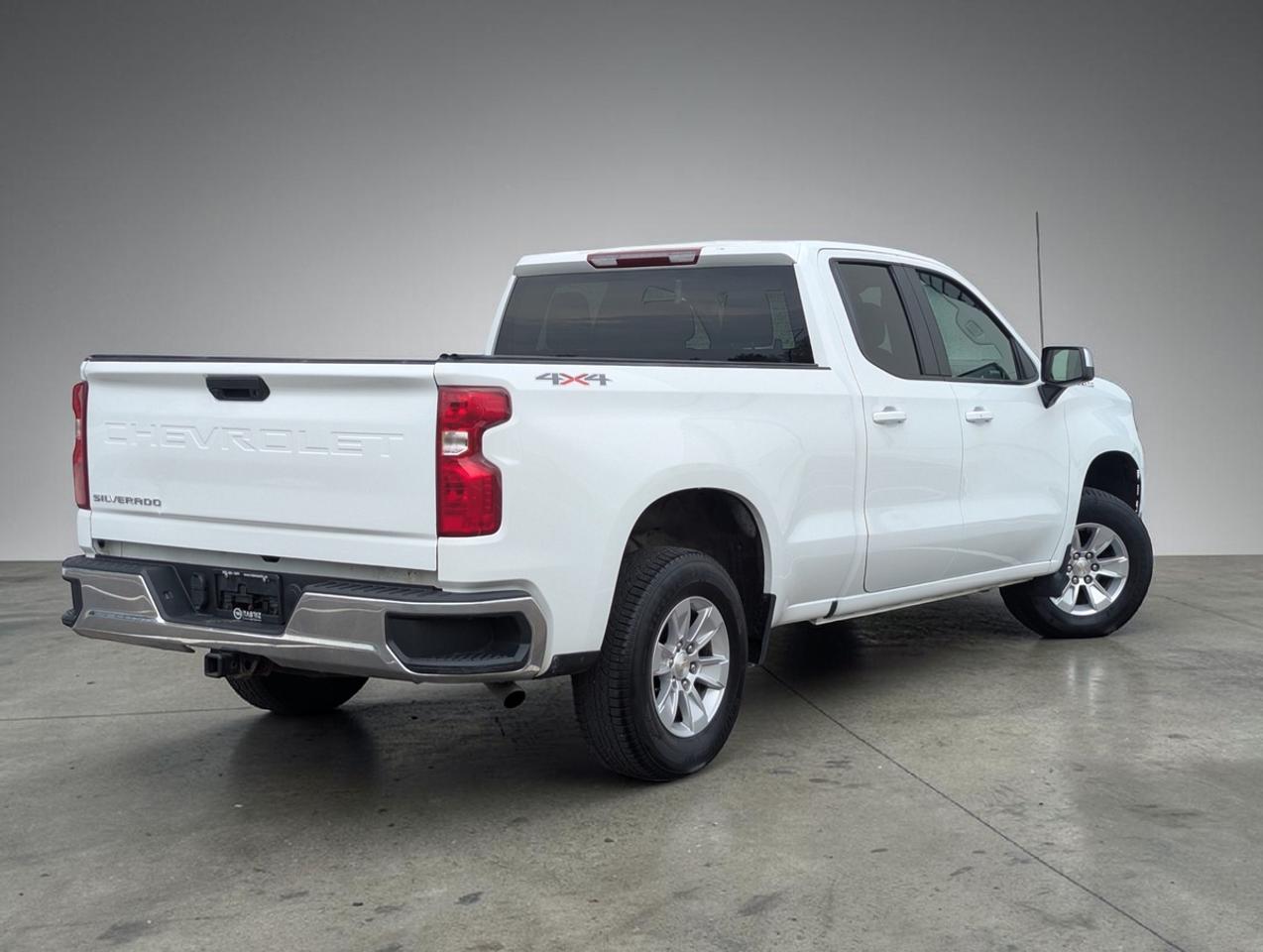 2022 Chevrolet Silverado 1500 LTD 5.3V8/DoubleCab/6fitBed Photo