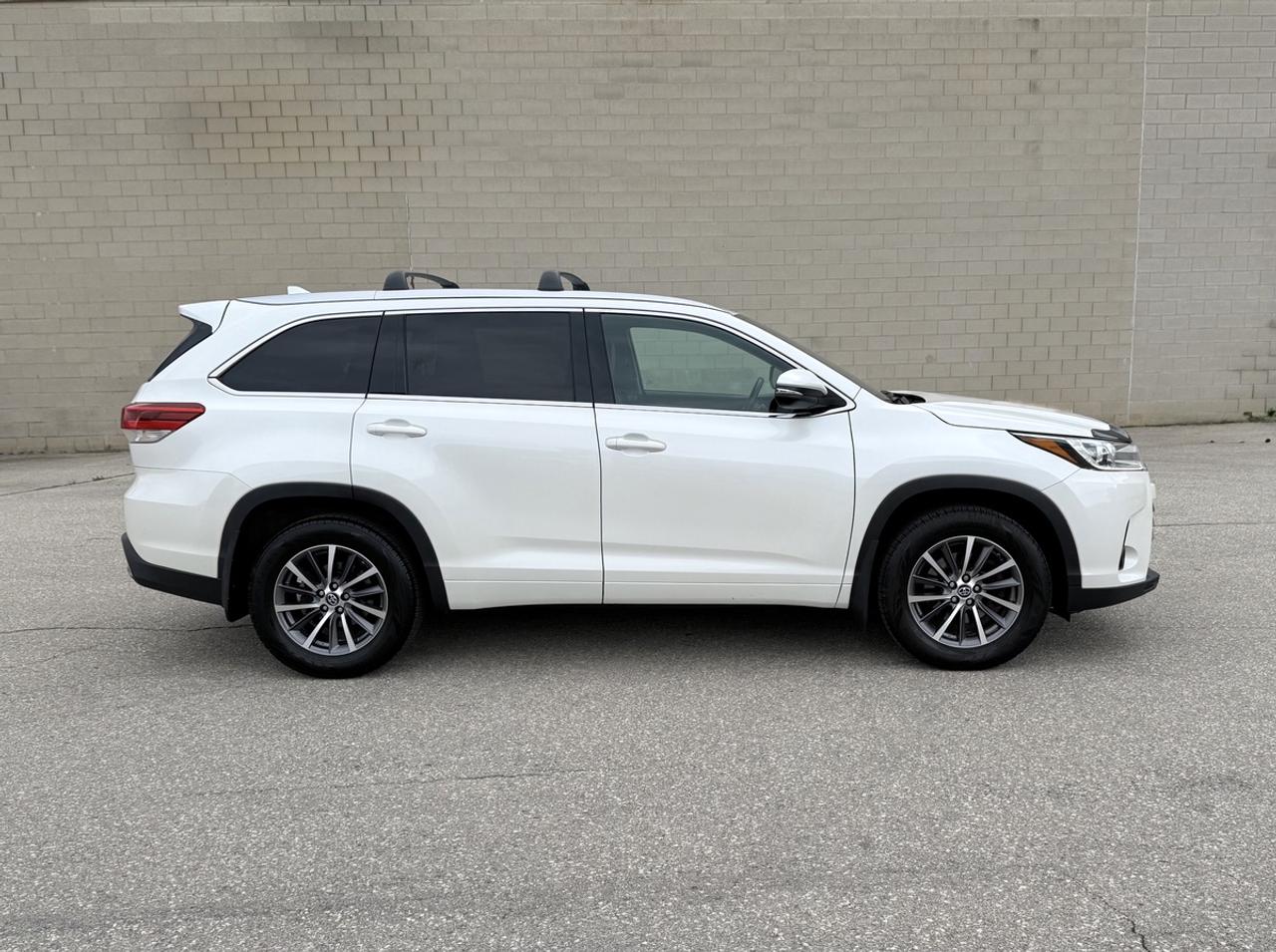 2017 Toyota Highlander XLE Photo
