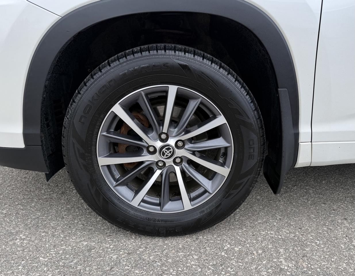2017 Toyota Highlander XLE Photo