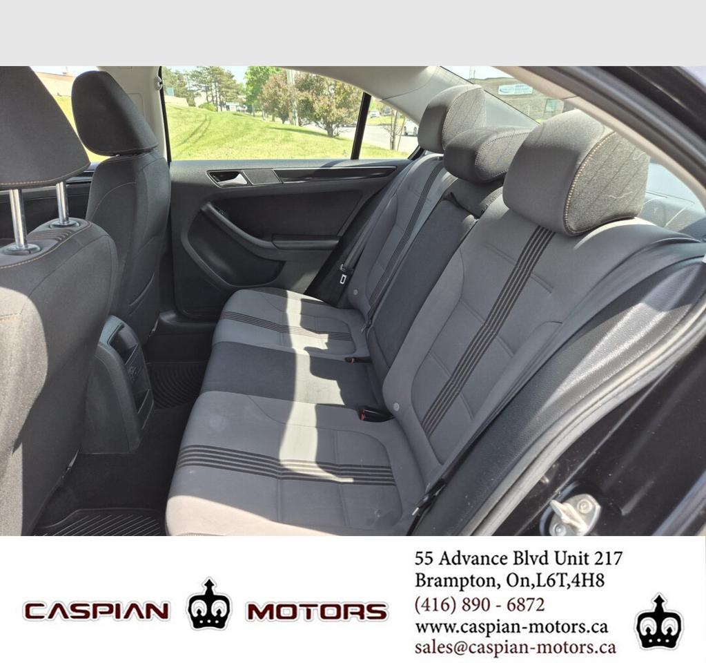 2017 Volkswagen Jetta Wolfsburg Edition Photo