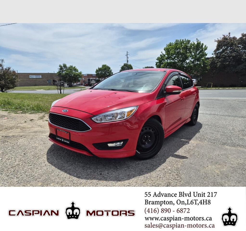 2016 Ford Focus SE Photo0