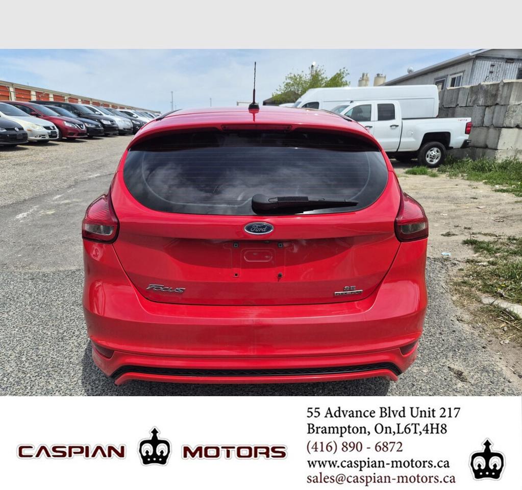 2016 Ford Focus SE Photo