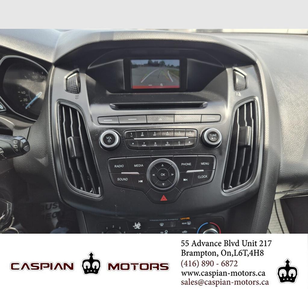 2016 Ford Focus SE Photo