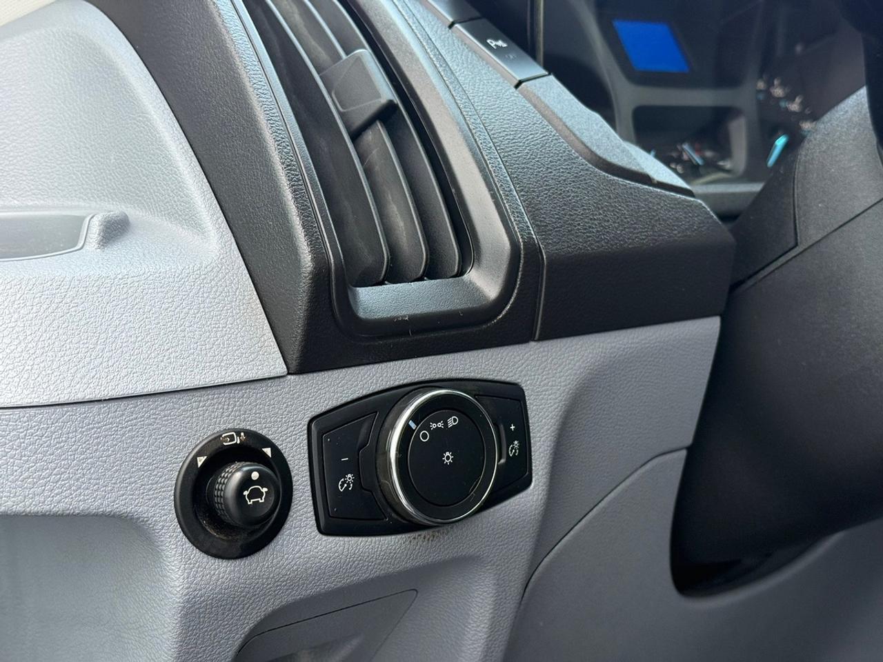 2019 Ford Transit T 150 Photo