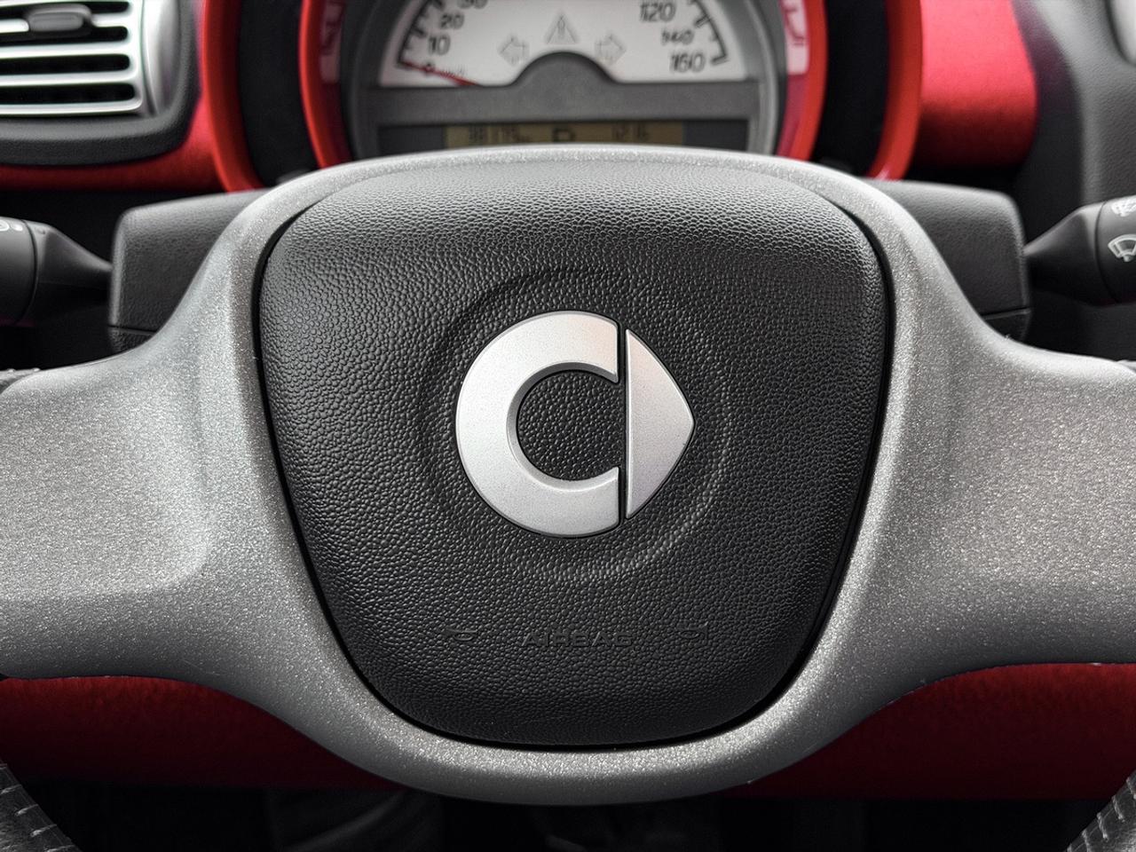 2010 Smart fortwo PASSION Photo