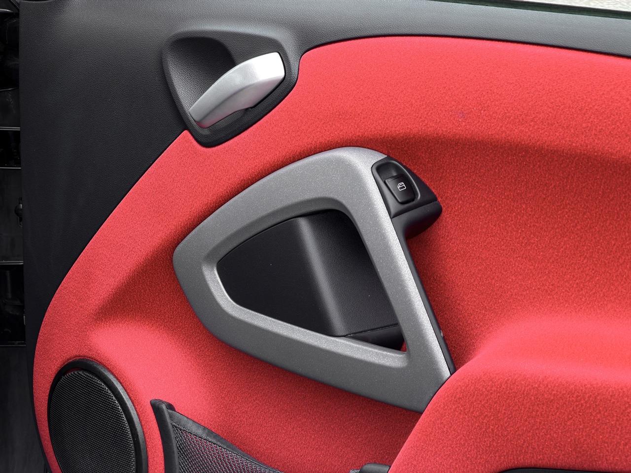 2010 Smart fortwo PASSION Photo