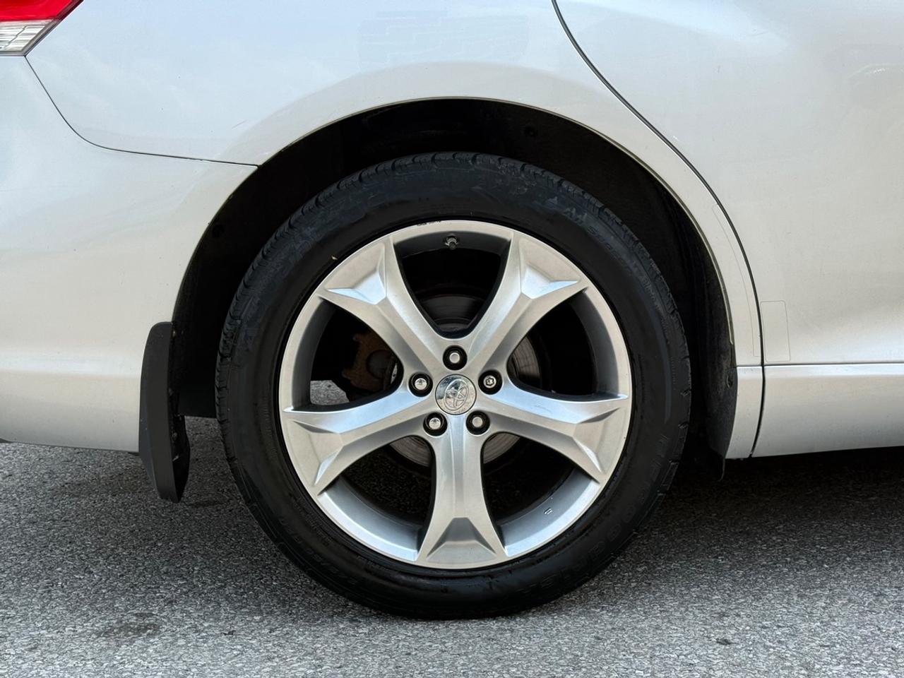 2012 Toyota Venza XLE Photo
