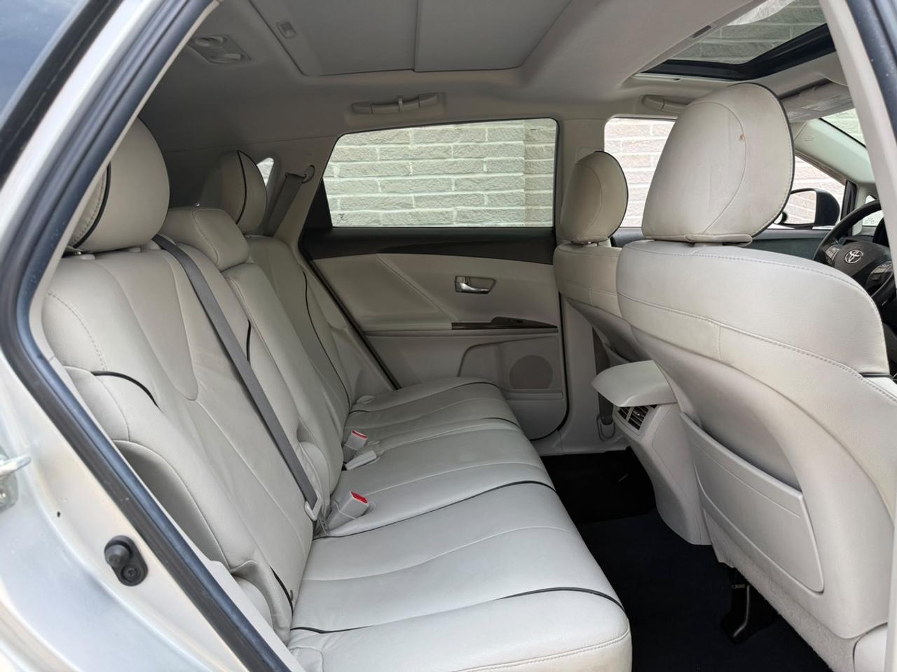 2012 Toyota Venza XLE Photo