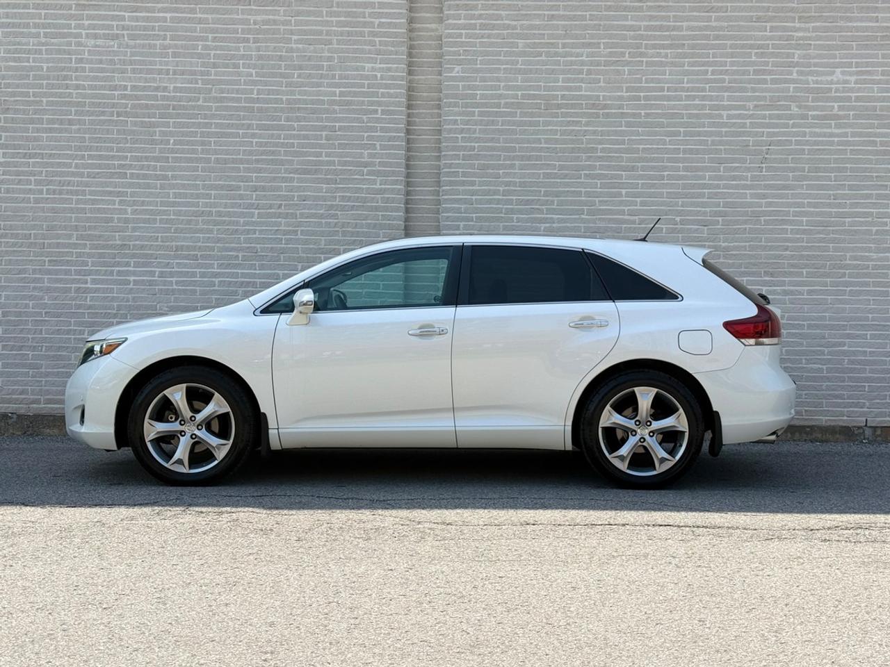 2014 Toyota Venza LIMITED Photo