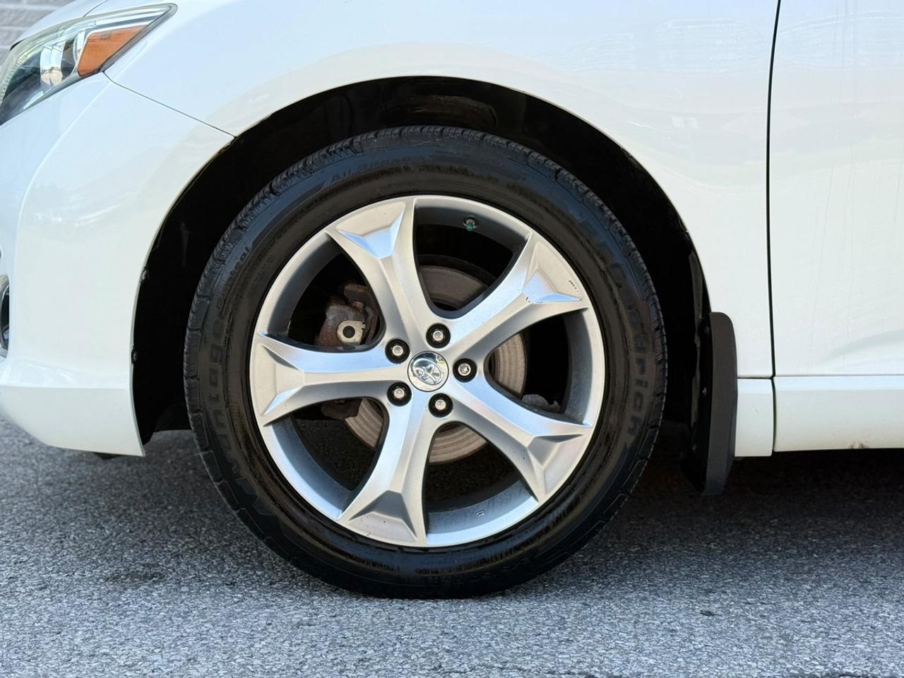 2014 Toyota Venza LIMITED Photo