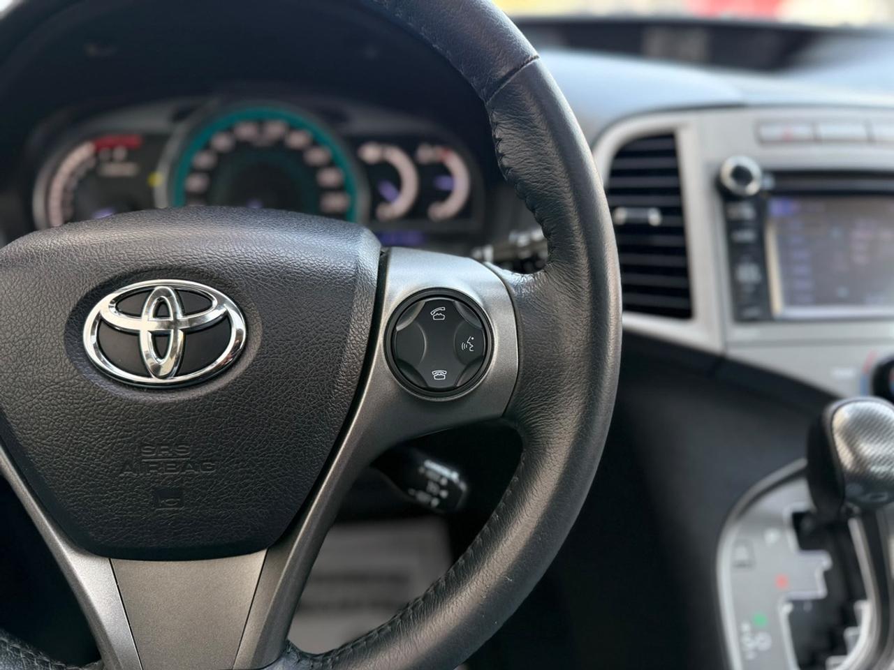2014 Toyota Venza LIMITED Photo