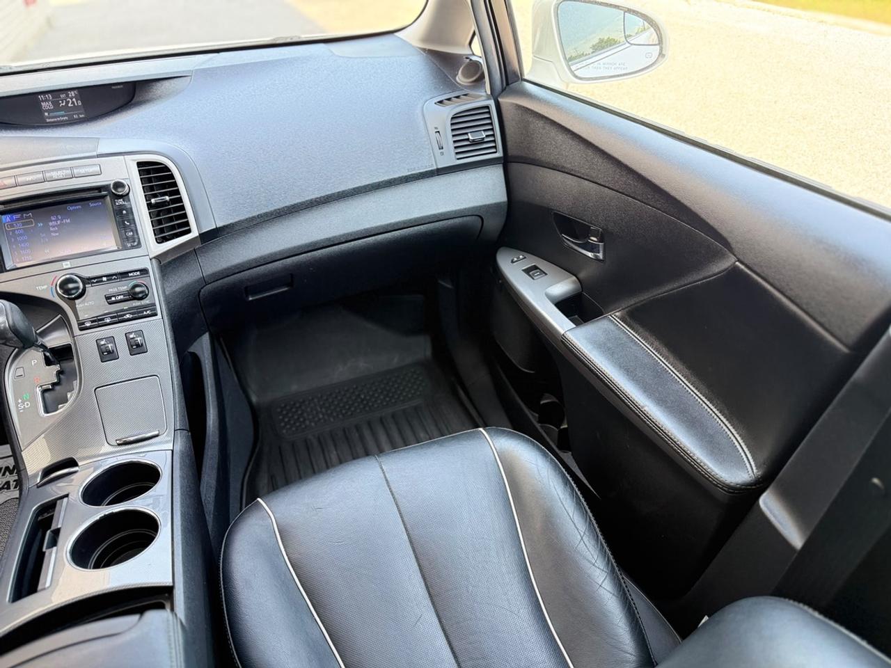 2014 Toyota Venza LIMITED Photo
