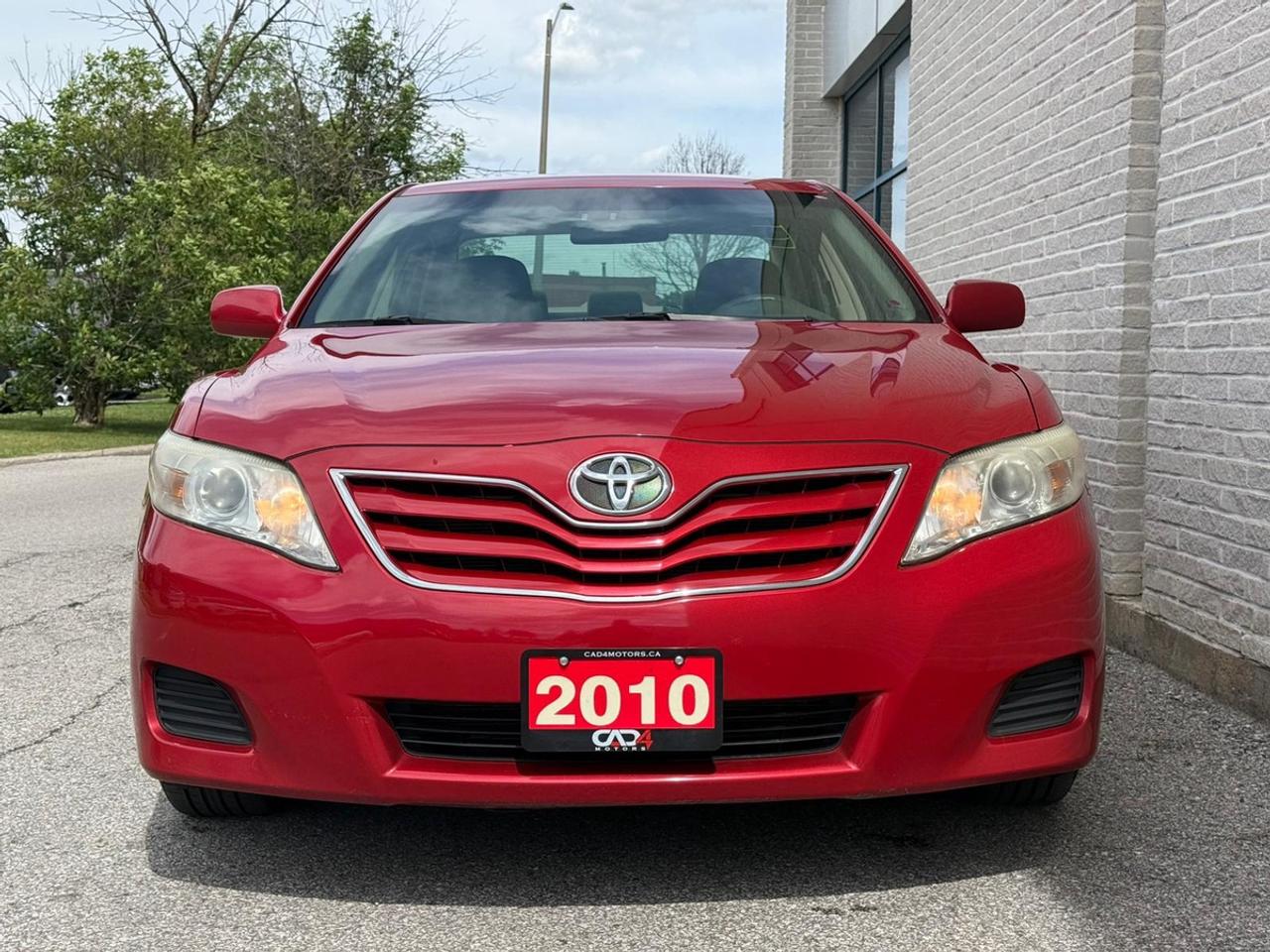 2010 Toyota Camry LE Photo