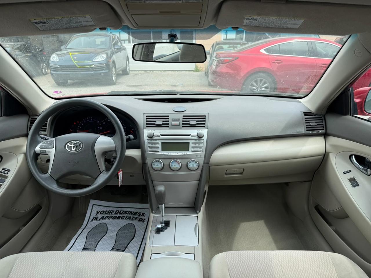 2010 Toyota Camry LE Photo
