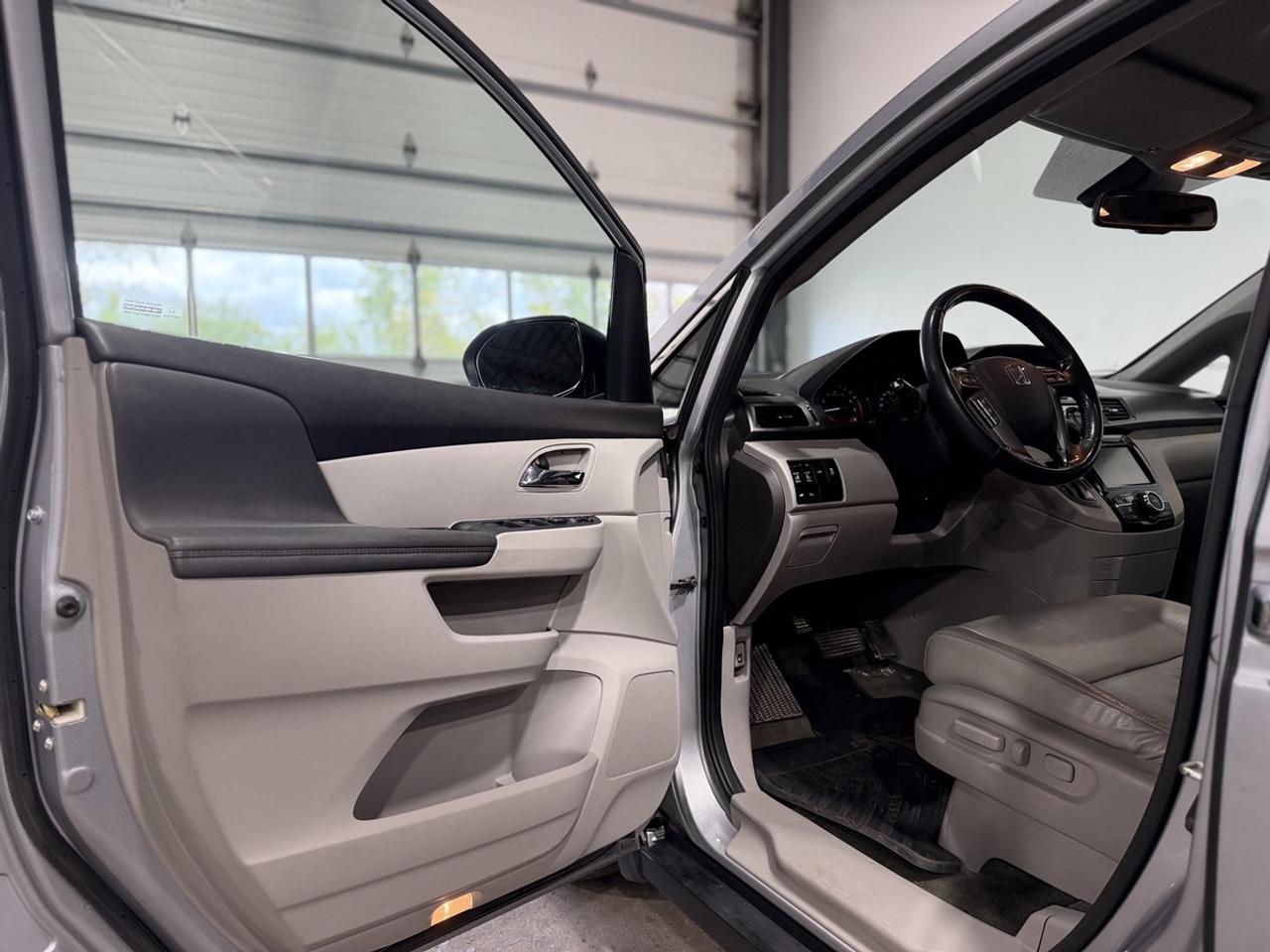 2016 Honda Odyssey EX-L Photo