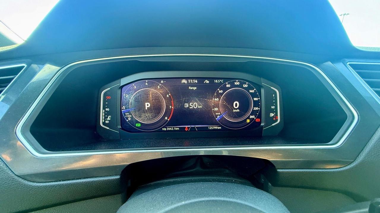 2022 Volkswagen Tiguan SE R Line Black Photo