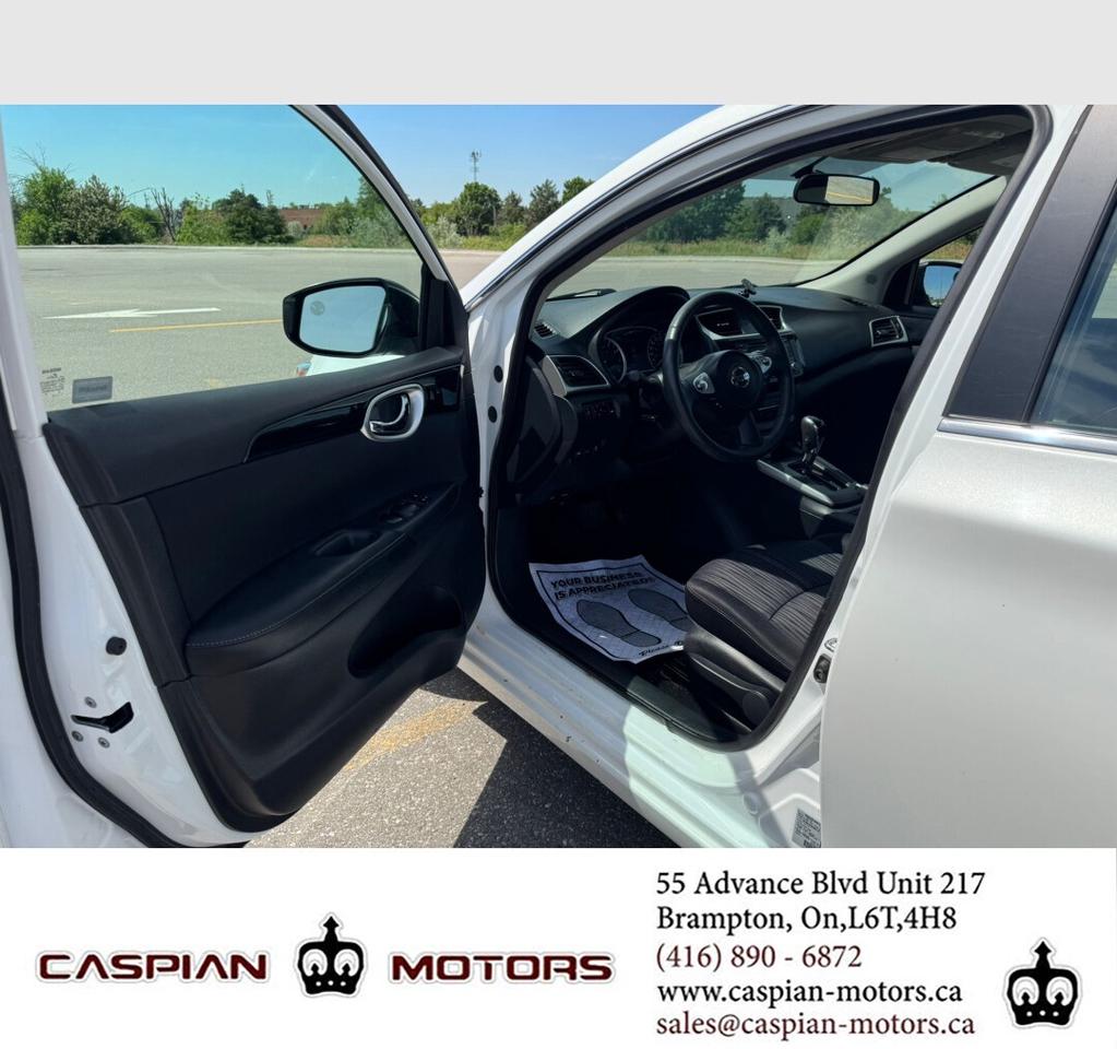 2016 Nissan Sentra SV Photo