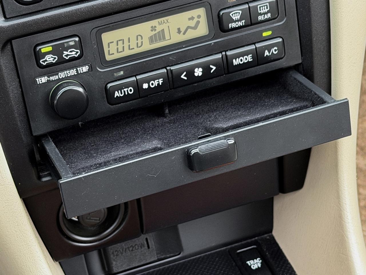 2003 Toyota Camry Solara SLE Convertible﻿ Photo