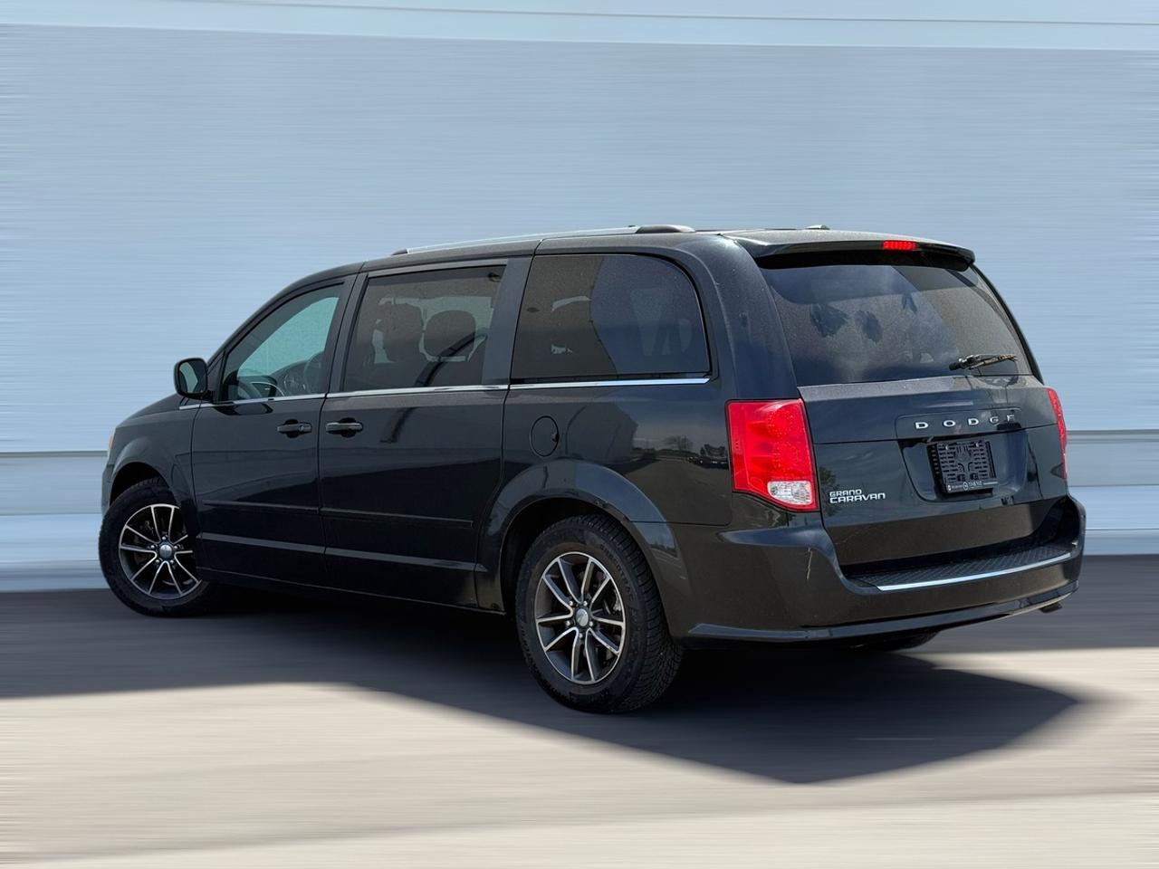 2016 Dodge Grand Caravan SXT/STOW 'N GO﻿/Remote Start Photo