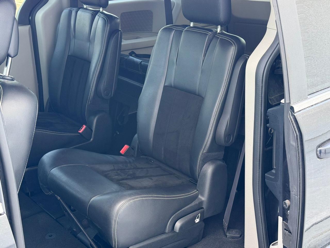 2016 Dodge Grand Caravan SXT/STOW 'N GO﻿/Remote Start Photo