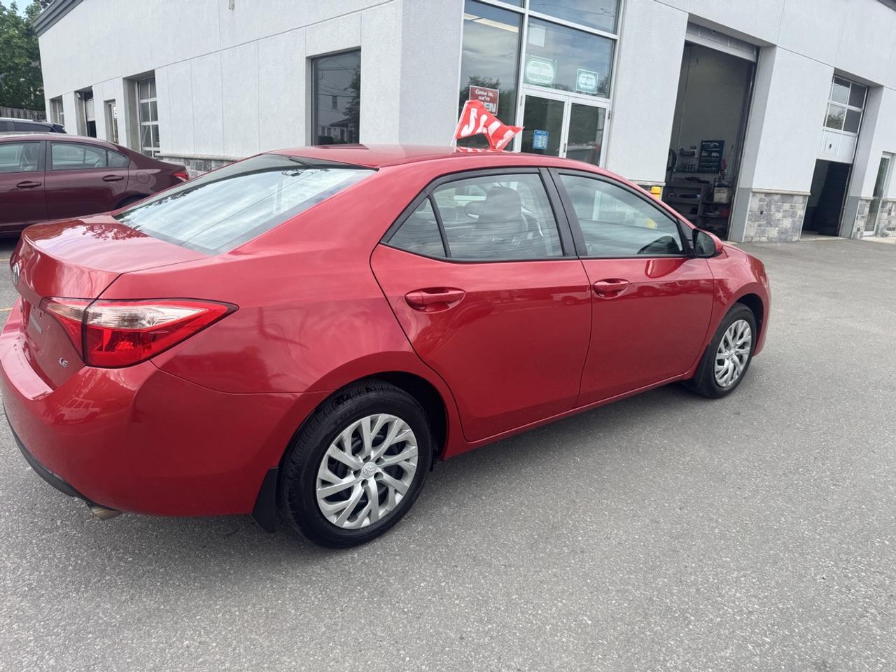 2017 Toyota Corolla LE Photo