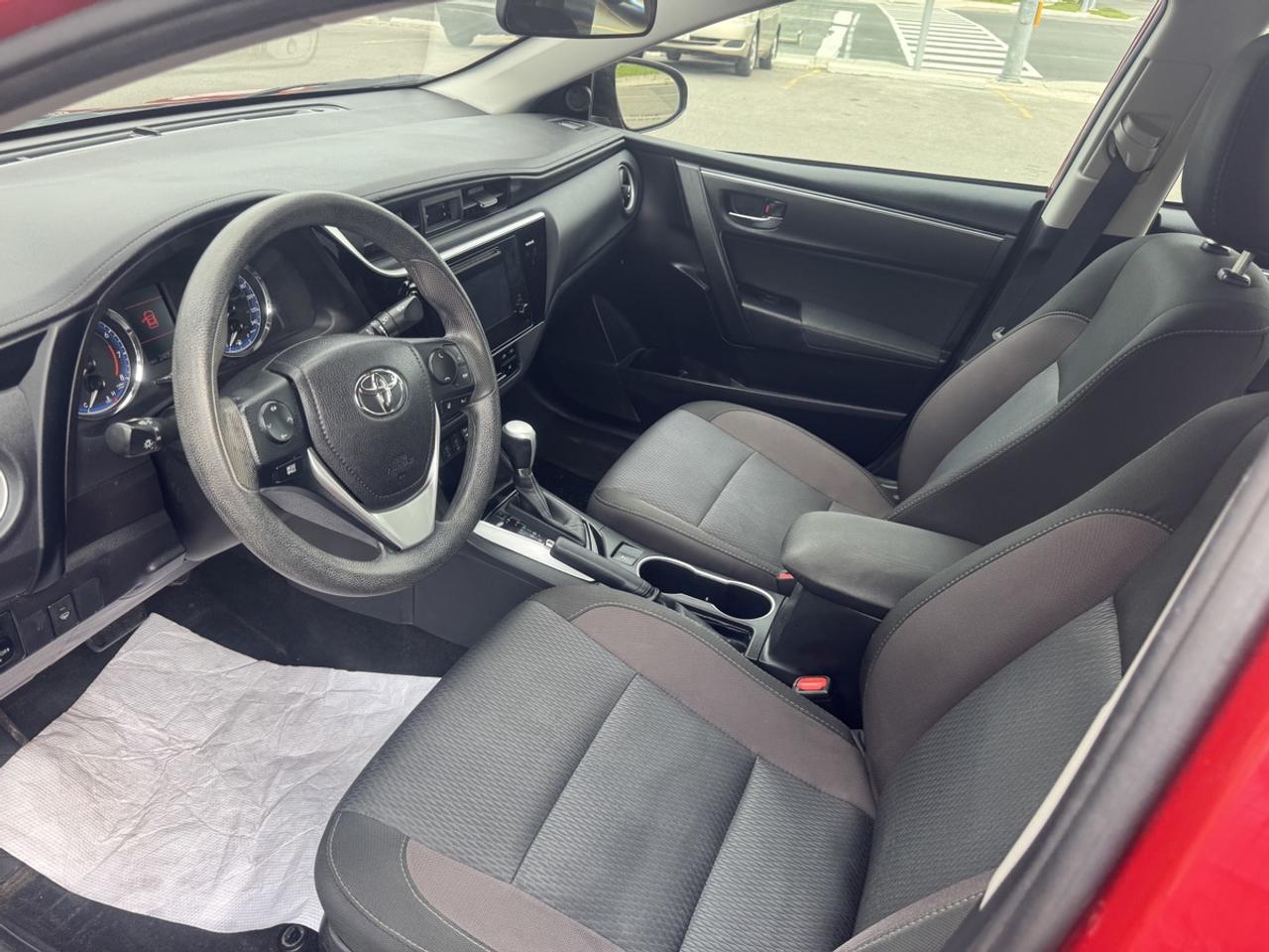 2017 Toyota Corolla LE Photo